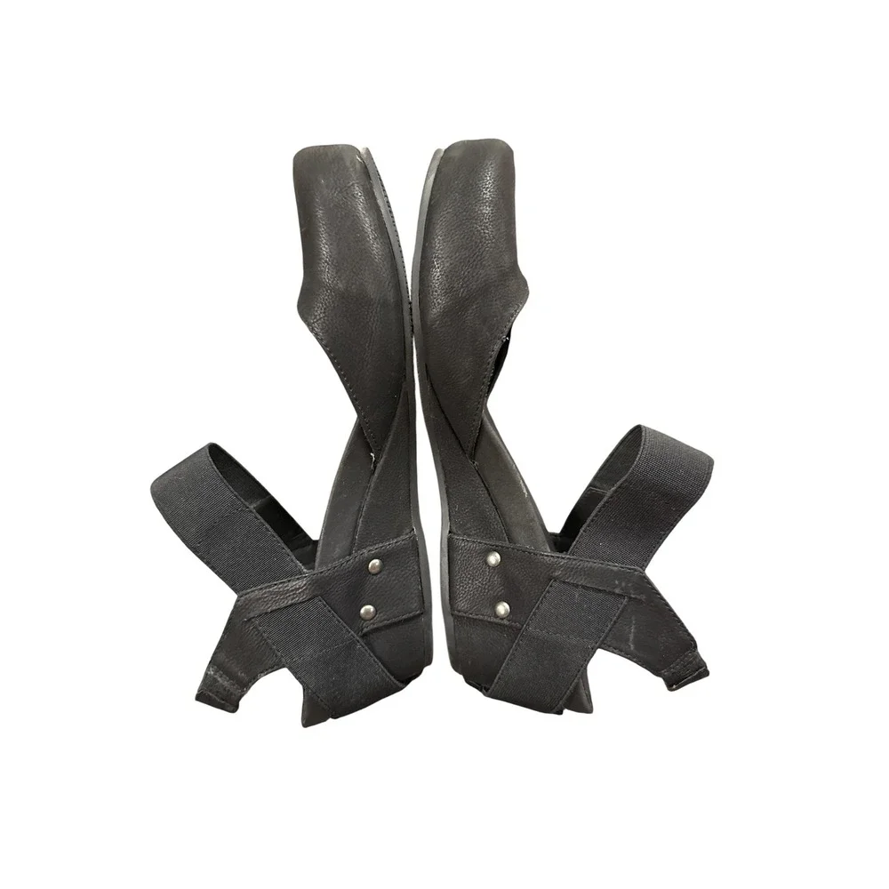 Axiom Fantasy World‎ Wedge Sandals Womens 9.5 Black Studded Elastic Straps